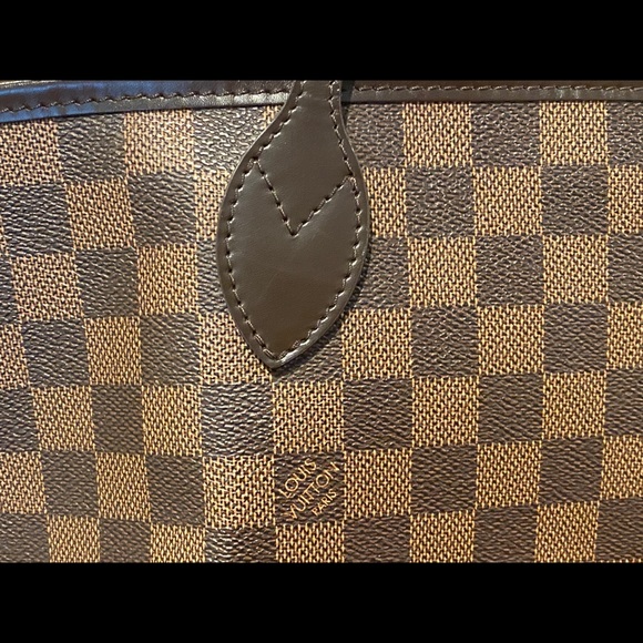 Brown Checkered Tote Bag - Picture 8 of 11